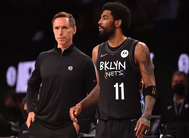 中超三连冠伴随亚冠全年不胜，海港距离“王朝”还差很远（中超三连冠难掩亚冠全年零胜，海港距王朝仍差甚远）