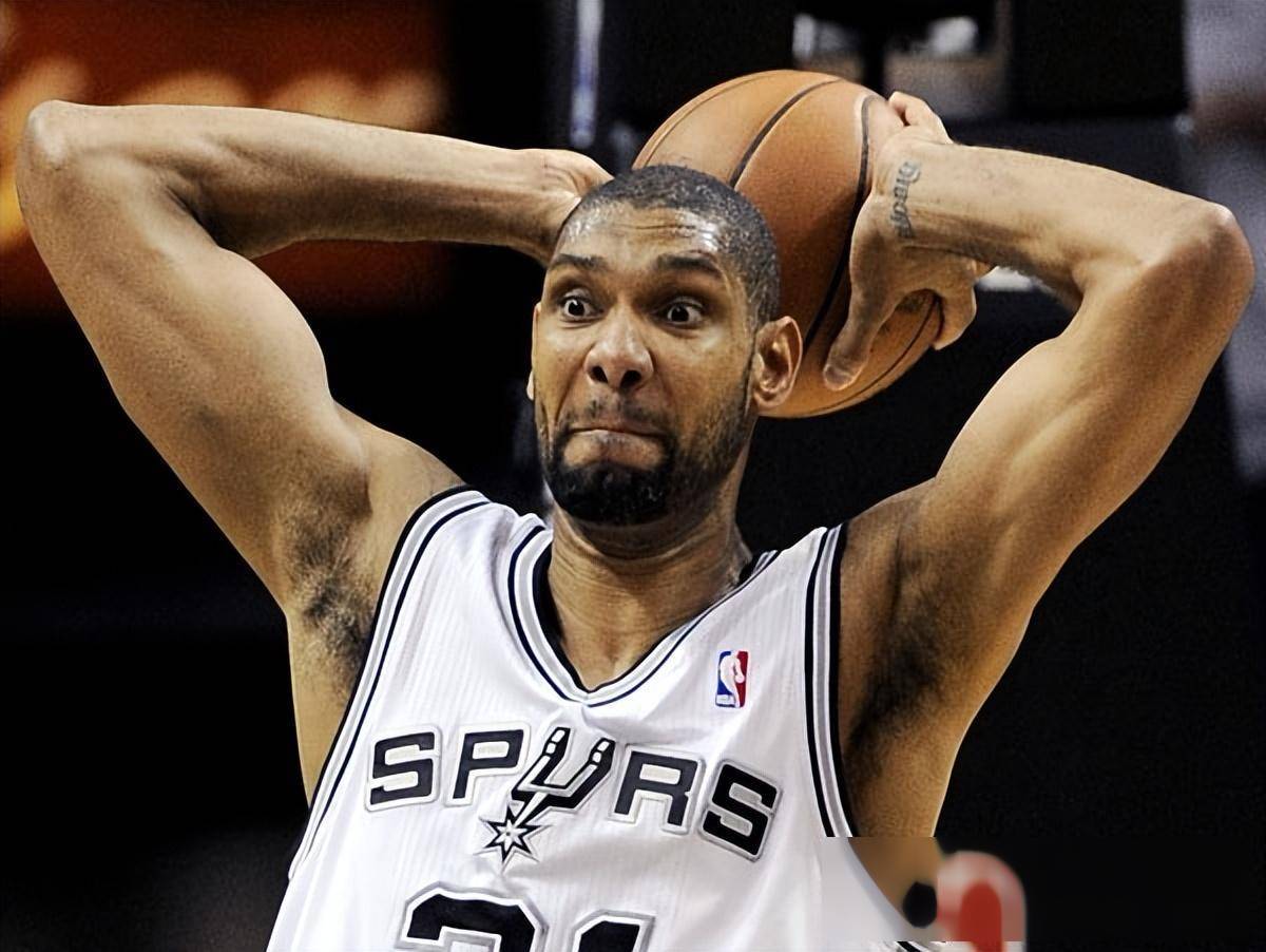 埃梅里：主场战胜阿森纳真的很开心，英超是本赛季首要目标（埃梅里：主场击败阿森纳令人欣喜，本赛季首要任务锁定英超）