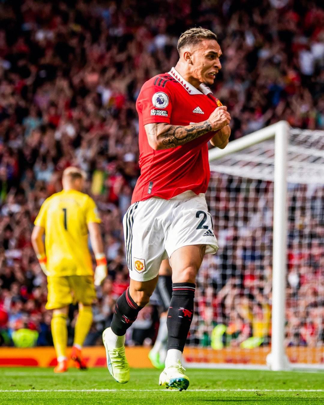 孔蒂：我和球员彼此联结深厚，这场胜利是全员努力的结果（孔蒂：我与球员感情深厚，这场胜利归功于全队的努力）