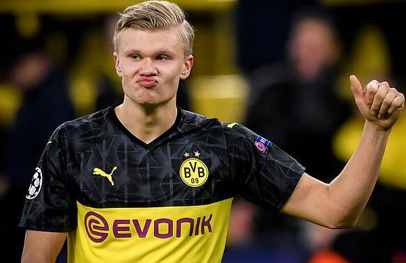 湖人官方发布：世界体操冠军能学会湖人啦啦队的舞蹈动作吗？（湖人官宣：体操世界冠军能否学会湖人啦啦队的舞步？）