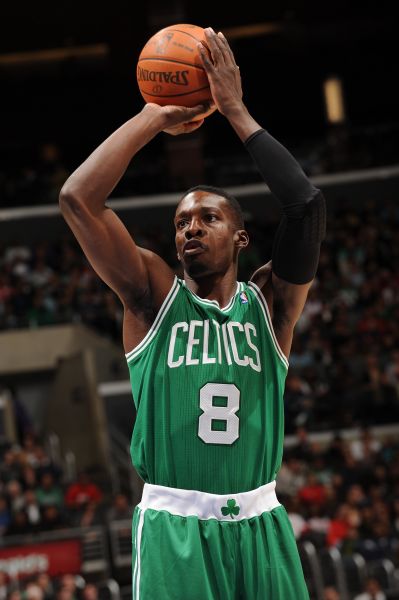 吉拉尔迪：能首发我感到非常高兴，罗马的目标是赢得欧联杯（吉拉尔迪：首发令我很开心，罗马剑指欧联杯冠军）