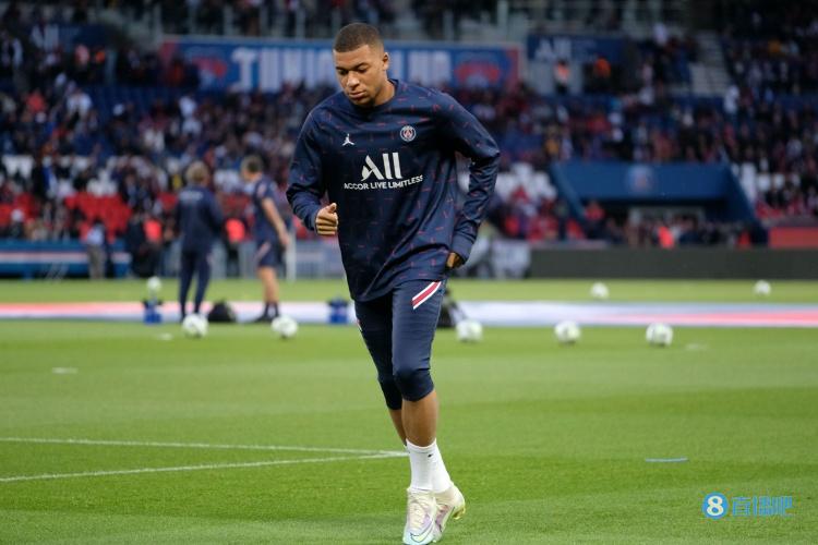 阿拉木图凯拉特因天气更换主场，新主场有屋顶和温控系统（受天气影响，阿拉木图凯拉特迁至配备屋顶与温控的新主场）