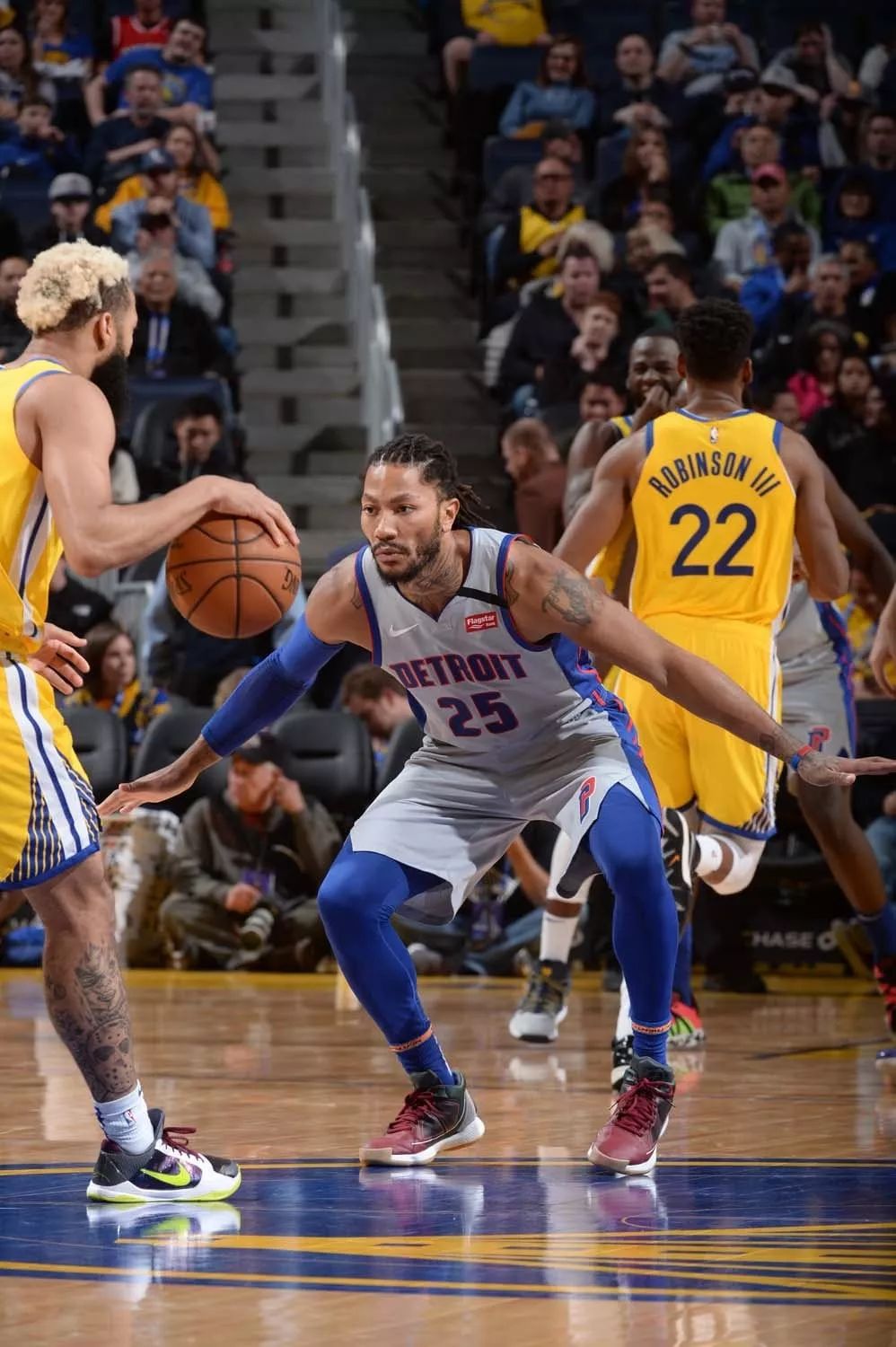 海兰德：泰伦卢在开玩笑，他是一个很棒教练&好人（海兰德：泰伦卢只是开个玩笑，他既是出色的教练也是好人）